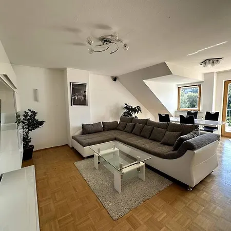 2-zimmer-wohnung Mit Balkon & Guter Anbindung In Appartement Aschaffenburg