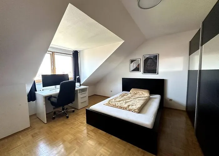 Appartamento Grosszuegige 2-zimmer-wohnung Mit Balkon, Ruhige Lage